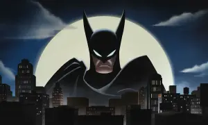 Il **batman caped crusader** veglia sulla città sotto una luna piena, con occhi luminosi che scrutano l'oscurità.