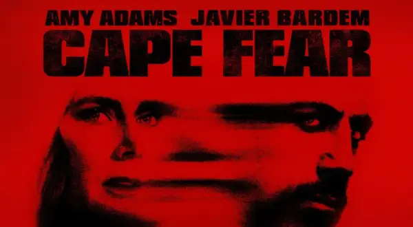 Volti sovrapposti in primo piano su sfondo rosso, con il titolo "CAPE FEAR" in nero.